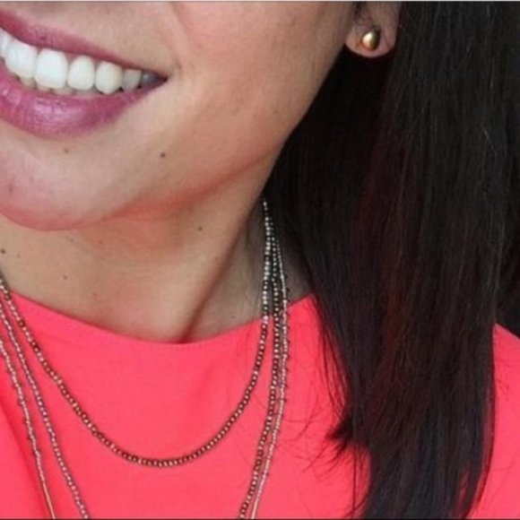 :: Stella & Dot SILVER Zariah Studs - Picture 3 of 5